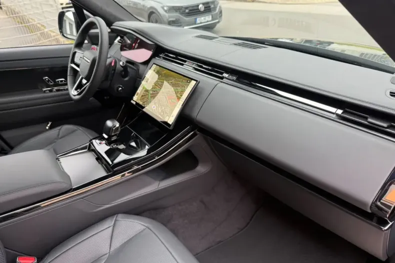 Land Rover Range Rover Sport din 2024 cu 1.500 km - oferta LAN105230 - foto 10