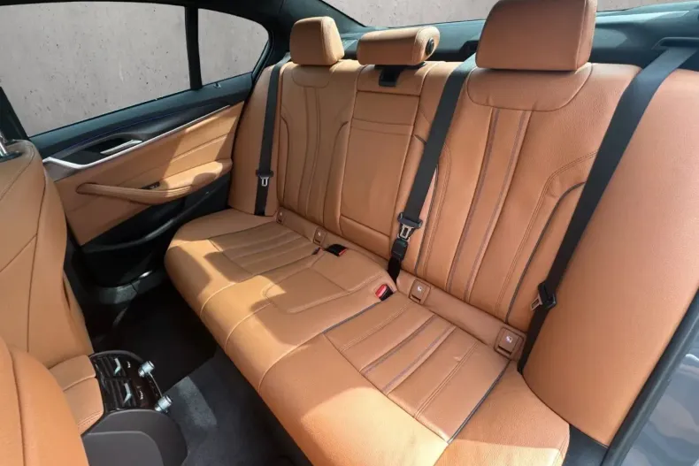 BMW 530 din 2022 cu 58.284 km - oferta BMW105234 - foto 14