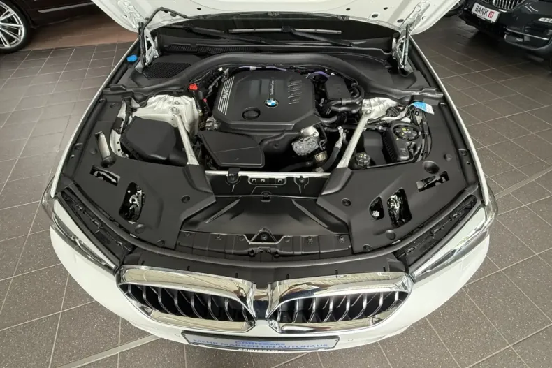 BMW 520 din 2023 cu 53.900 km - oferta BMW105236 - foto 4