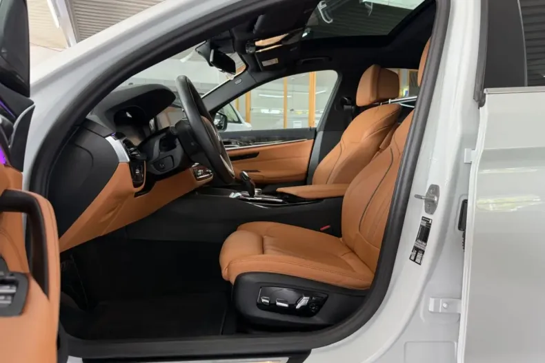 BMW 520 din 2023 cu 53.900 km - oferta BMW105236 - foto 20