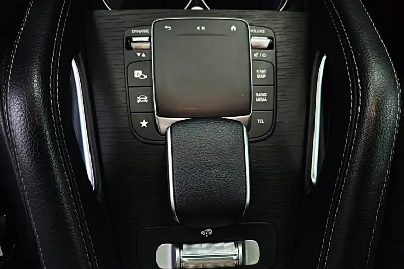 Mercedes-Benz GLE 300 din 2024 cu 13.047 km - oferta MER105239 - foto 29