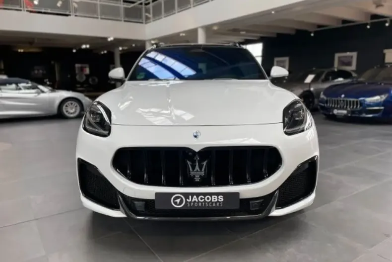 Maserati Grecale din 2023 cu 9.900 km - oferta MAS105248 - foto 2