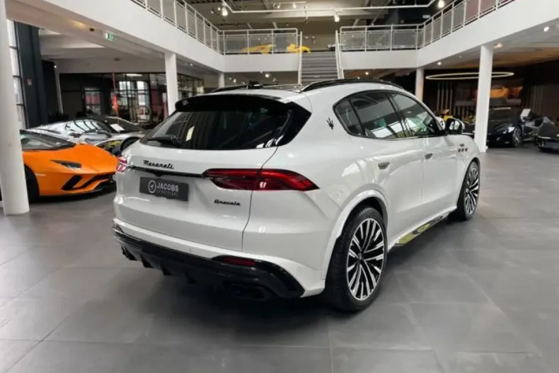 Maserati Grecale din 2023 cu 9.900 km - oferta MAS105248 - foto 5