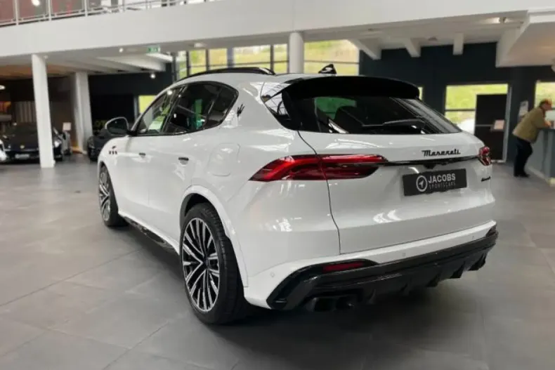 Maserati Grecale din 2023 cu 9.900 km - oferta MAS105248 - foto 8