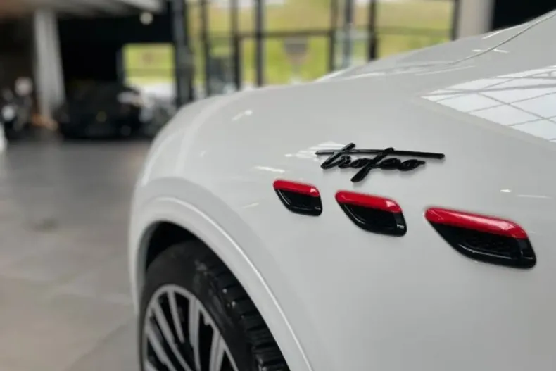 Maserati Grecale din 2023 cu 9.900 km - oferta MAS105248 - foto 11