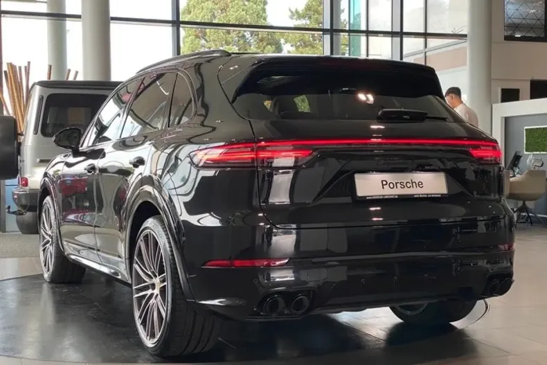 Porsche Cayenne din 2022 cu 48.055 km - oferta POR105252 - foto 5