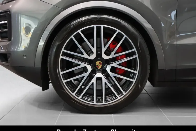 Porsche Cayenne din 2024 cu 28.250 km - oferta POR105253 - foto 6