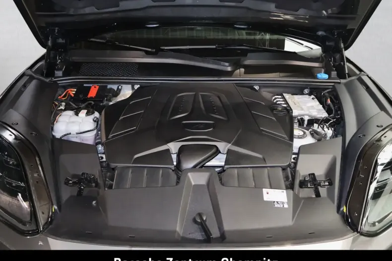 Porsche Cayenne din 2024 cu 28.250 km - oferta POR105253 - foto 35