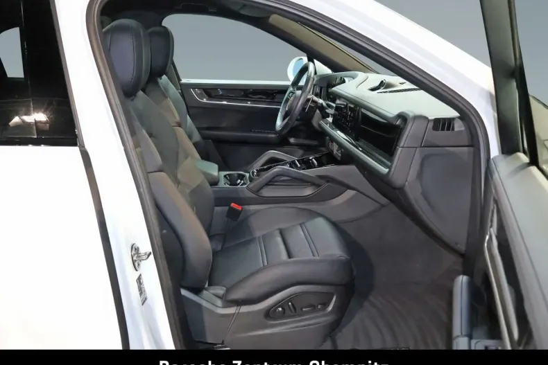 Porsche Cayenne din 2024 cu 28.590 km - oferta POR105254 - foto 13