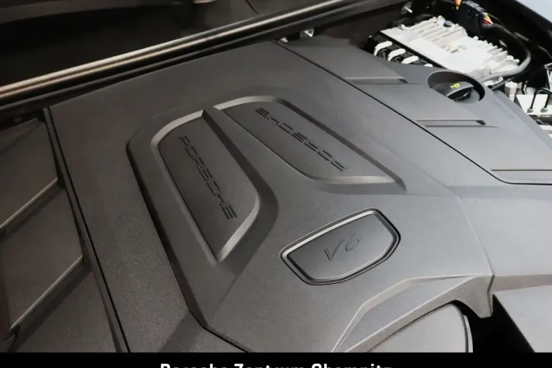 Porsche Cayenne din 2024 cu 28.590 km - oferta POR105254 - foto 36