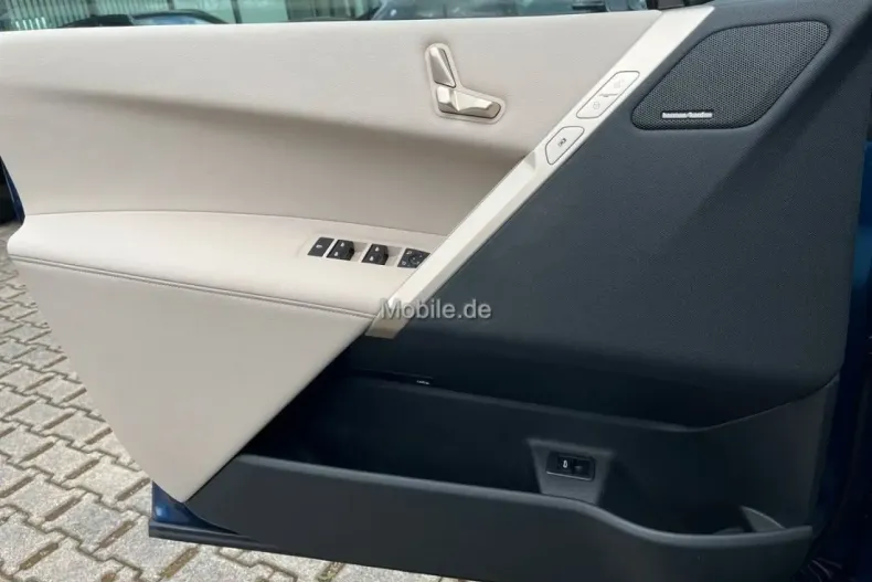 BMW iX din 2024 cu 29.595 km - oferta BMW105257 - foto 11