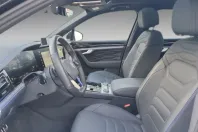 Volkswagen Touareg din 2022 cu 72.000 km - oferta VOL105261 - foto 8