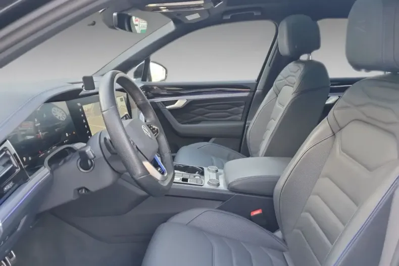 Volkswagen Touareg din 2022 cu 72.000 km - oferta VOL105261 - foto 8