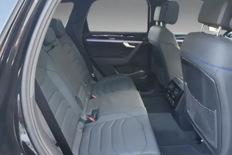 Volkswagen Touareg din 2022 cu 72.000 km - oferta VOL105261 - foto 11