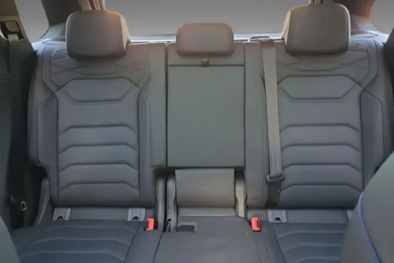 Volkswagen Touareg din 2022 cu 72.000 km - oferta VOL105261 - foto 14