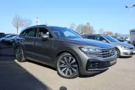 Volkswagen Touareg din 2023 cu 56.089 km - oferta VOL105262 - foto 3