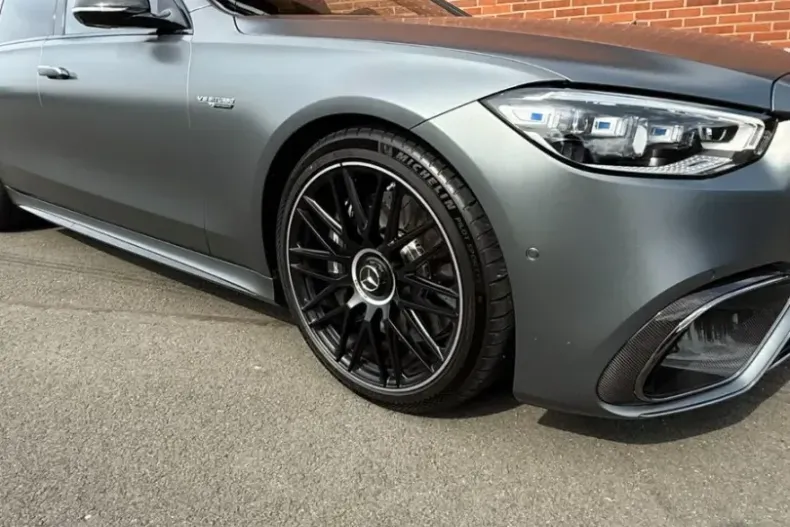 Mercedes-Benz S 63 AMG din 2024 cu 8.770 km - oferta MER105265 - foto 2