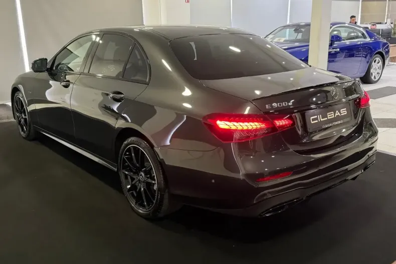 Mercedes-Benz E 300 din 2023 cu 18.910 km - oferta MER105268 - foto 8