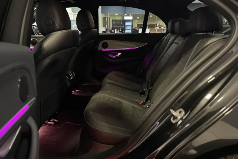 Mercedes-Benz E 300 din 2023 cu 18.910 km - oferta MER105268 - foto 16