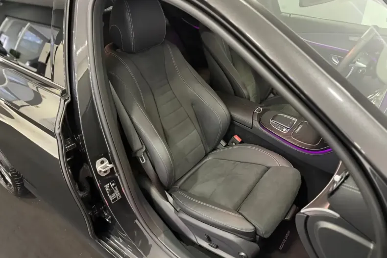 Mercedes-Benz E 300 din 2023 cu 18.910 km - oferta MER105268 - foto 26