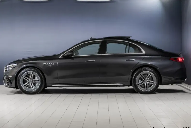 Mercedes-Benz E 53 AMG din 2024 cu 9.793 km - oferta MER105269 - foto 3