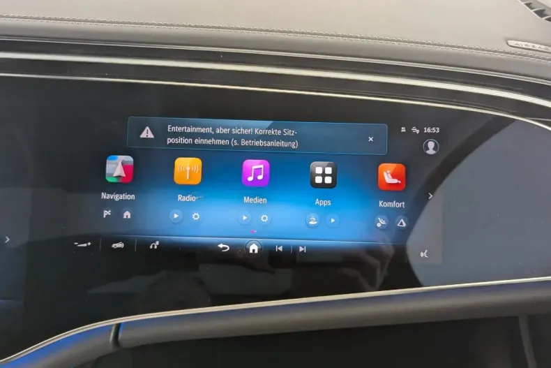 Mercedes-Benz E 300 din 2024 cu 7.450 km - oferta MER105270 - foto 16