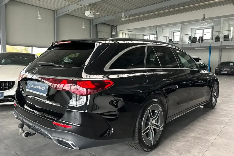 Mercedes-Benz E 300 din 2023 cu 22.989 km - oferta MER105274 - foto 4