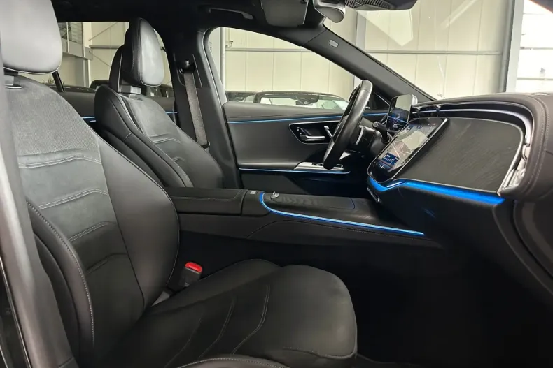 Mercedes-Benz E 300 din 2023 cu 22.989 km - oferta MER105274 - foto 7