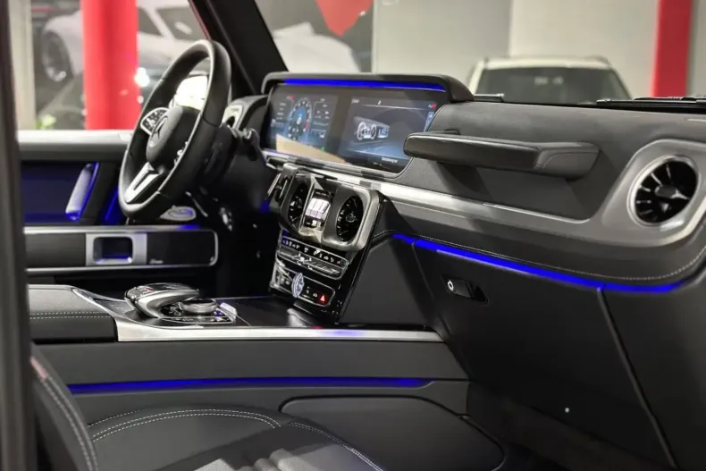 Mercedes-Benz G 500 din 2023 cu 12.000 km - oferta MER105276 - foto 13