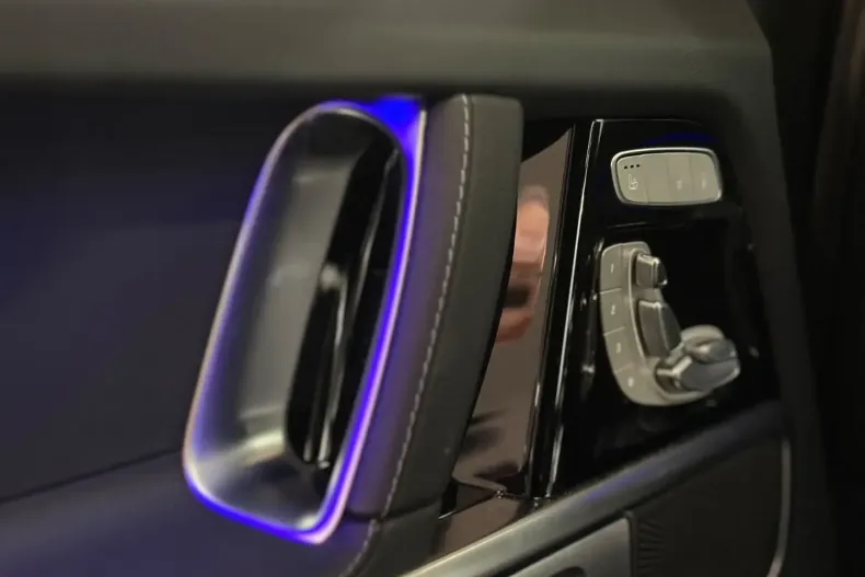 Mercedes-Benz G 500 din 2023 cu 12.000 km - oferta MER105276 - foto 19