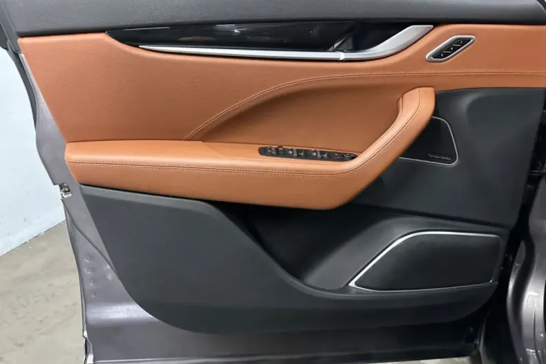 Maserati Levante din 2020 cu 67.100 km - oferta MAS105298 - foto 8