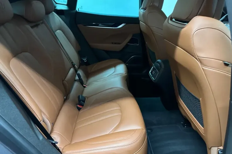 Maserati Levante din 2020 cu 67.100 km - oferta MAS105298 - foto 24