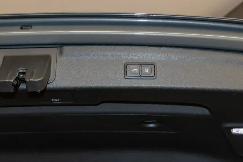 Audi Q3 din 2023 cu 58.100 km - oferta AUD105303 - foto 12