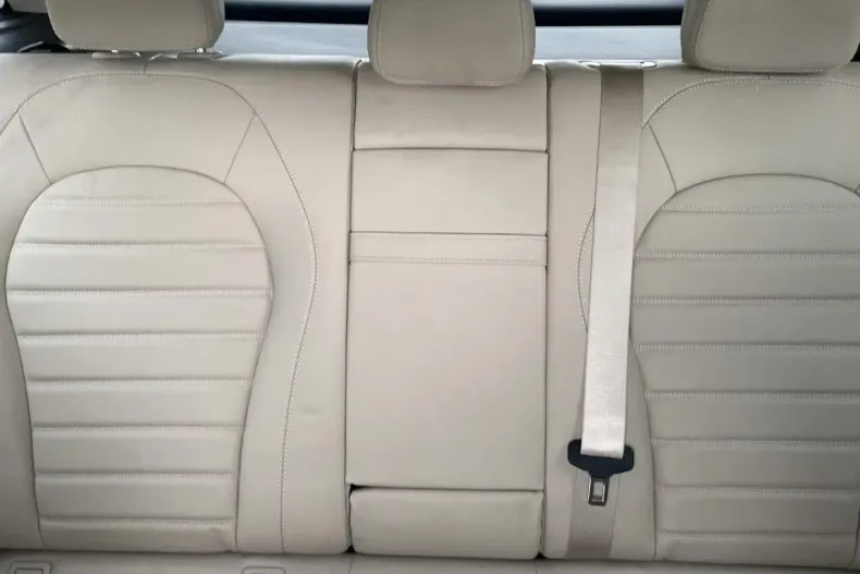 Mercedes-Benz GLC 300 din 2021 cu 65.780 km - oferta MER105310 - foto 15