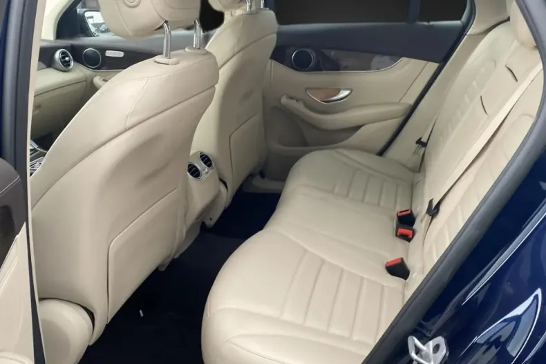 Mercedes-Benz GLC 300 din 2021 cu 65.780 km - oferta MER105310 - foto 16