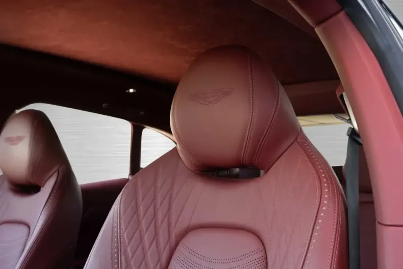 Aston Martin DBX din 2024 cu 14.000 km - oferta AST105313 - foto 17