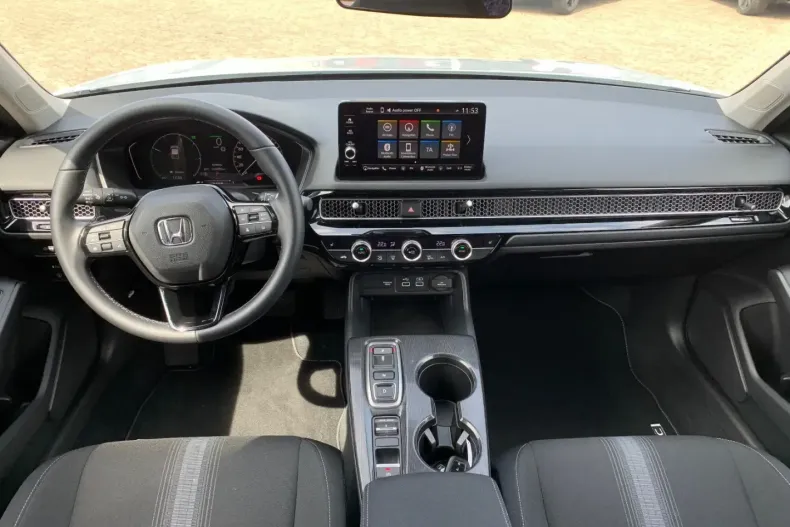 Honda Civic din 2024 cu 14.990 km - oferta HON105319 - foto 5