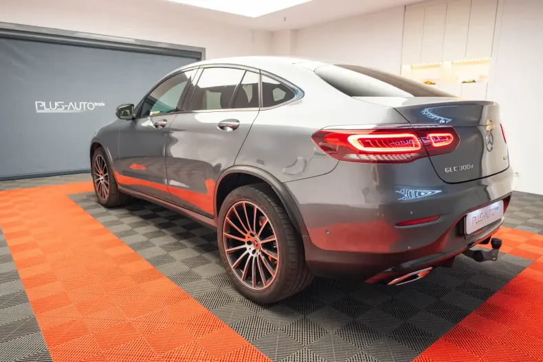 Mercedes-Benz GLC 300 din 2020 cu 107.500 km - oferta MER105325 - foto 10