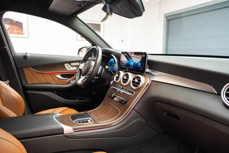 Mercedes-Benz GLC 300 din 2020 cu 107.500 km - oferta MER105325 - foto 25