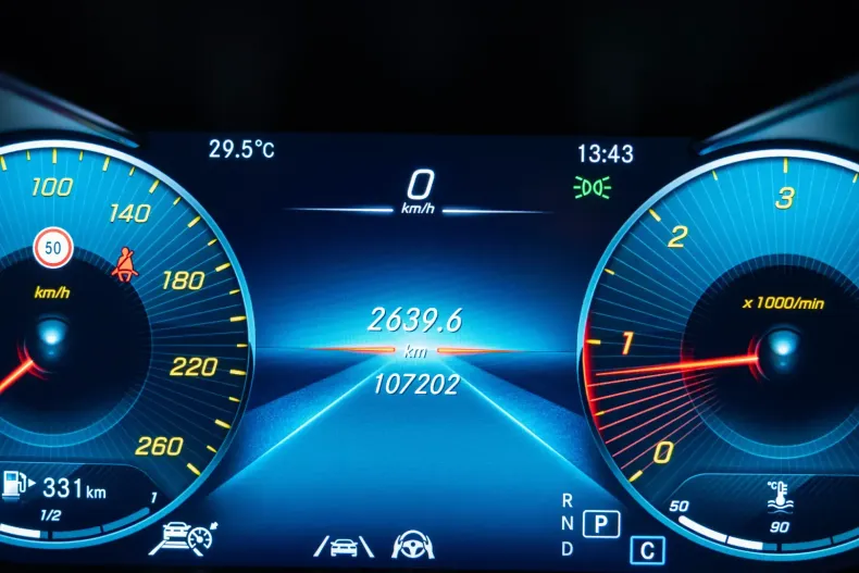 Mercedes-Benz GLC 300 din 2020 cu 107.500 km - oferta MER105325 - foto 29