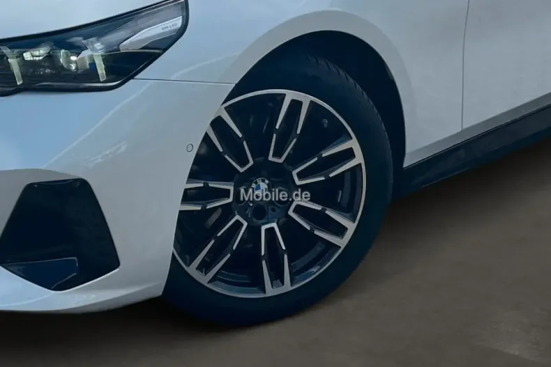 BMW 520 din 2024 cu 27.292 km - oferta BMW105330 - foto 9