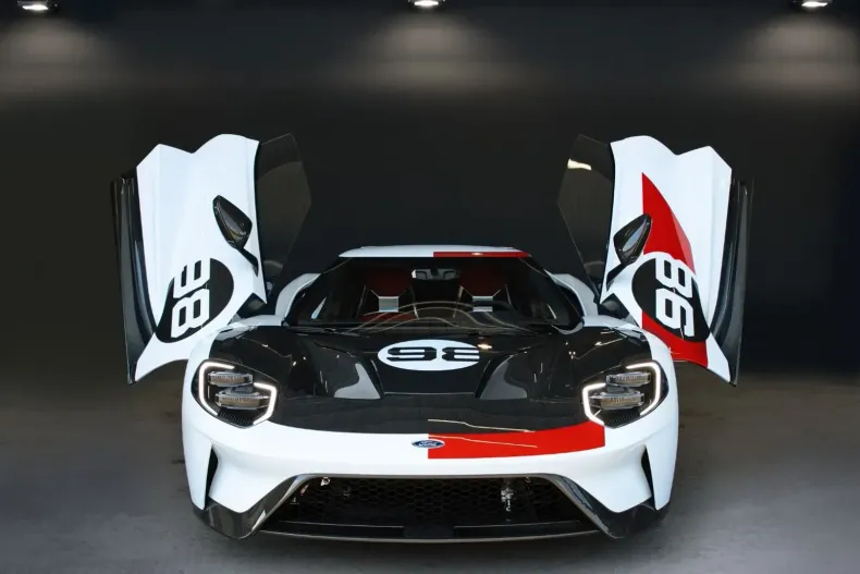 Ford GT din 2022 cu 1.250 km - oferta FOR105334 - foto 8