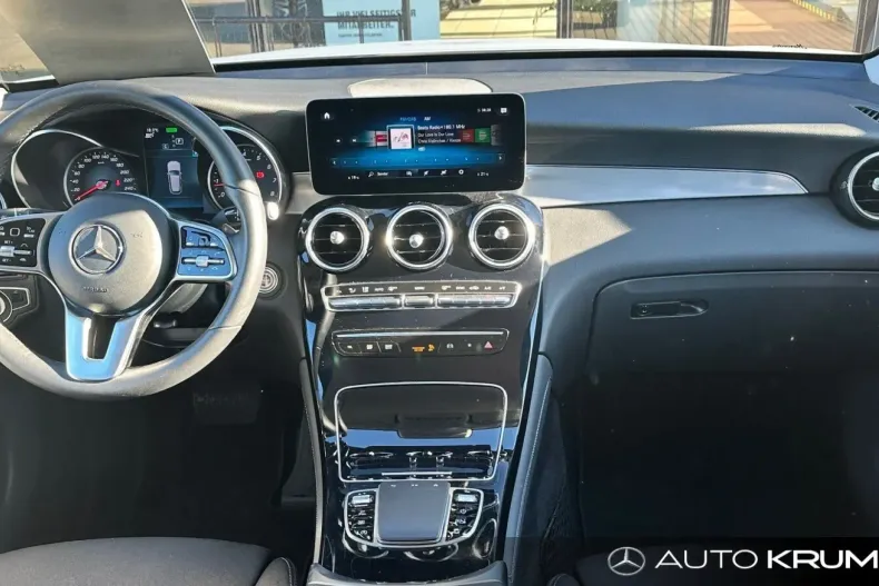Mercedes-Benz GLC 300 din 2020 cu 22.680 km - oferta MER105335 - foto 8
