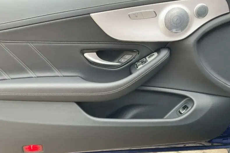 Mercedes-Benz C 63 AMG din 2020 cu 31.200 km - oferta MER105341 - foto 13