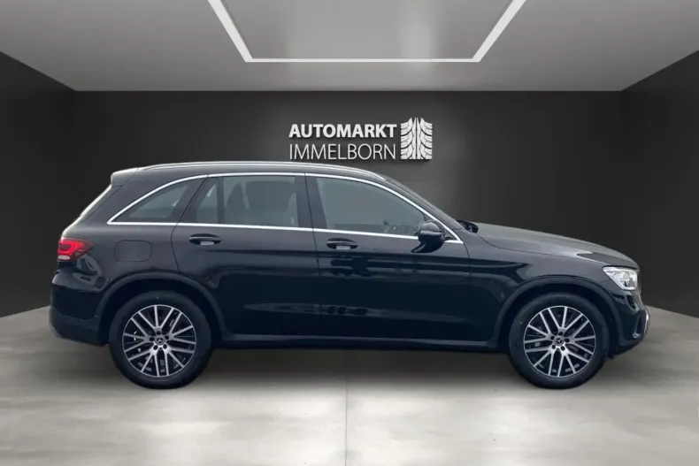 Mercedes-Benz GLC 300 din 2021 cu 34.614 km - oferta MER105346 - foto 7