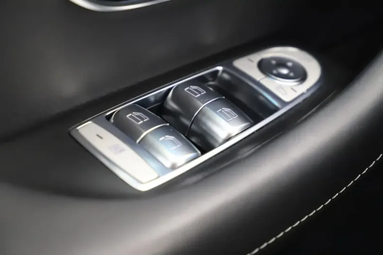 Mercedes-Benz CLS 450 din 2022 cu 54.021 km - oferta MER105350 - foto 23