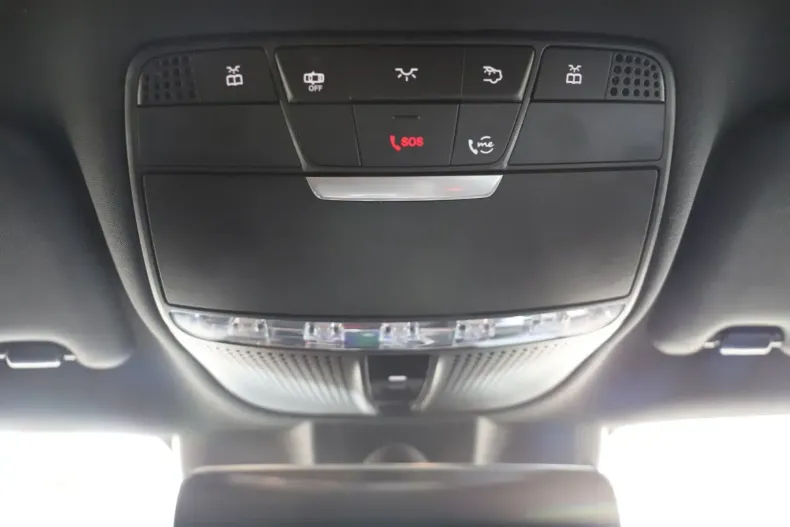 Mercedes-Benz CLS 450 din 2022 cu 54.021 km - oferta MER105350 - foto 32