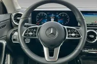 Mercedes-Benz CLA 180 din 2023 cu 12.484 km - oferta MER105362 - foto 13