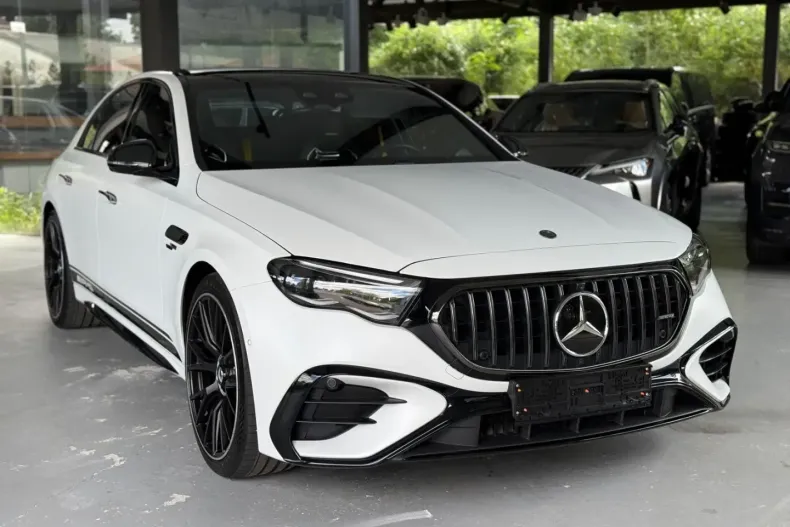 Mercedes-Benz E 53 AMG din 2024 cu 8.900 km - oferta MER105363 - foto 1