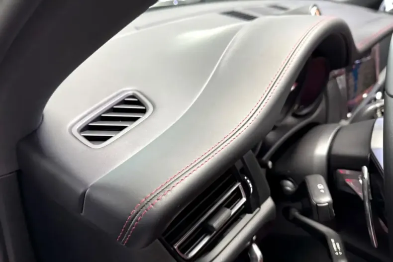 Porsche Macan din 2025 cu 20 km - oferta POR105366 - foto 8